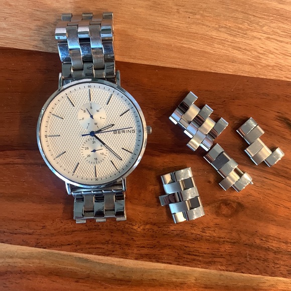 bering Accessories - Beautiful Bering unisex watch-silver-battery still working